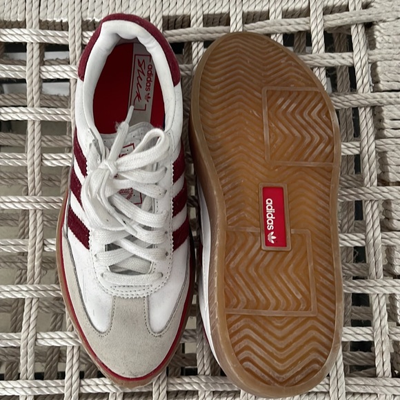 ADIDAS - Picture 2 of 3